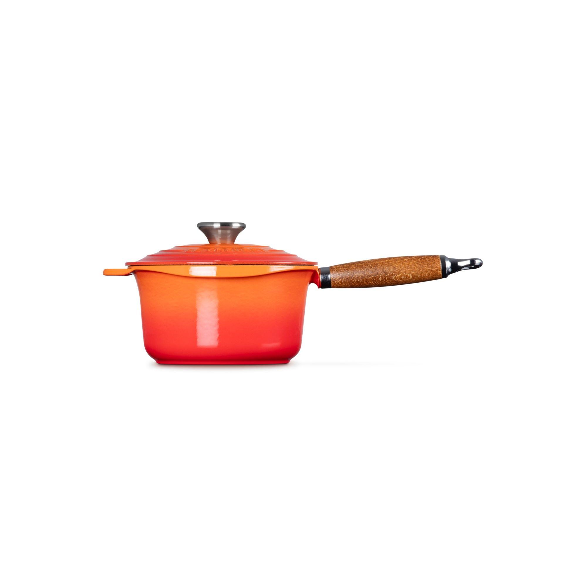 Le Creuset Cazo mango madera 18cm Volcanico Hierro-2