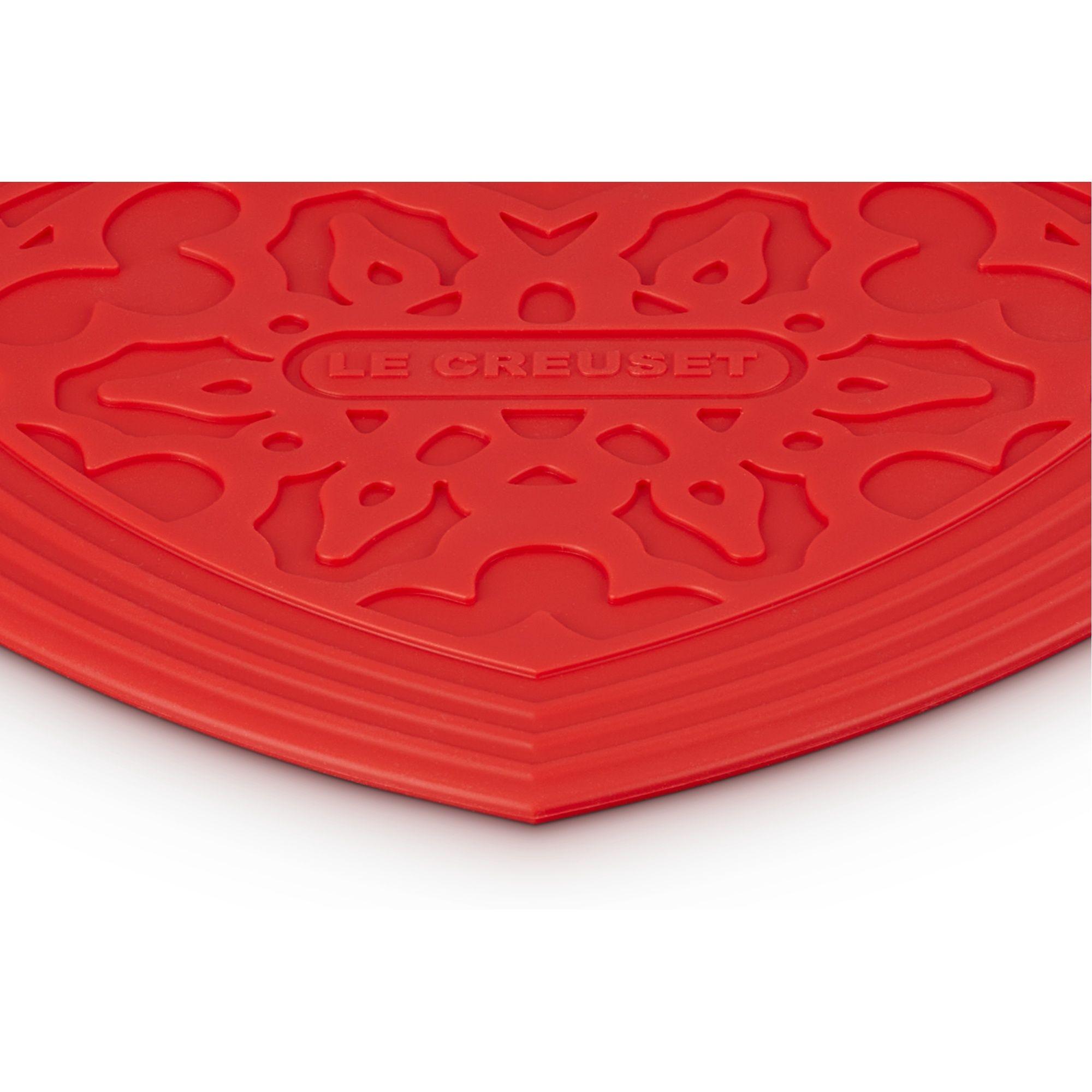 Le Creuset Salvamantel Corazon 20cm Cereza-1