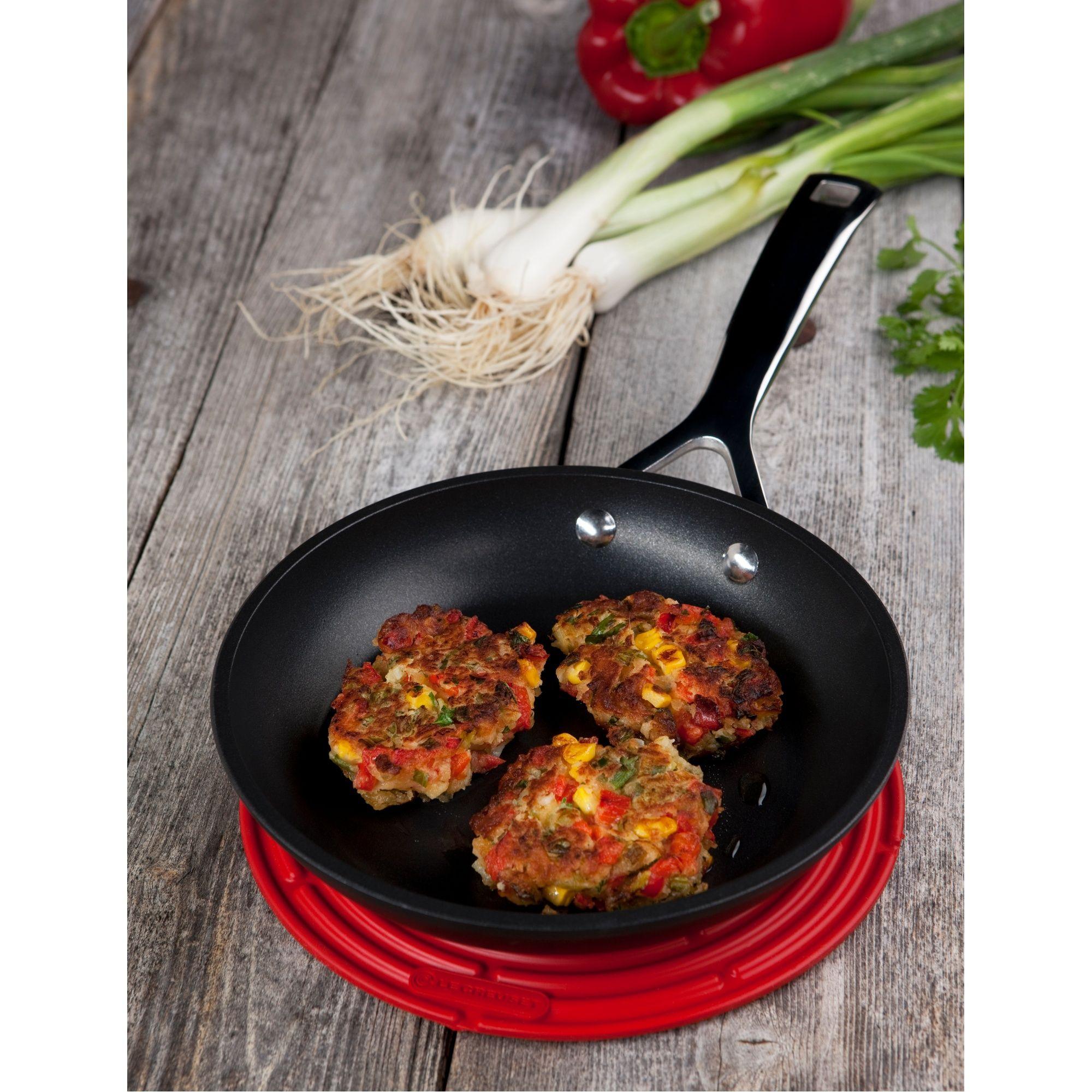 Le Creuset Salvamantel Redondo 20Cm Cereza (b)-2