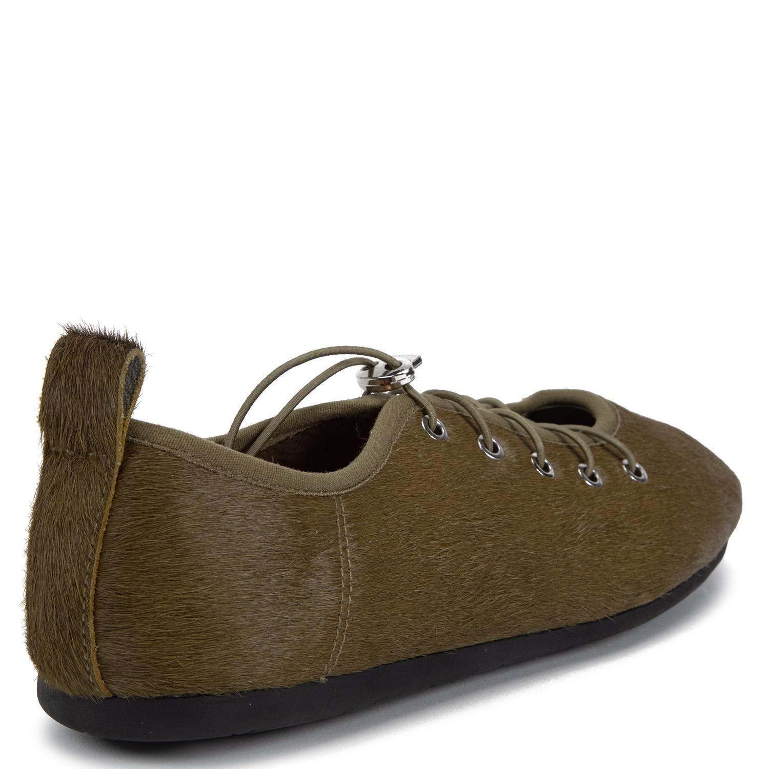 Zapatilla de cuero mujer Gacel olivo Carina 0661487-4