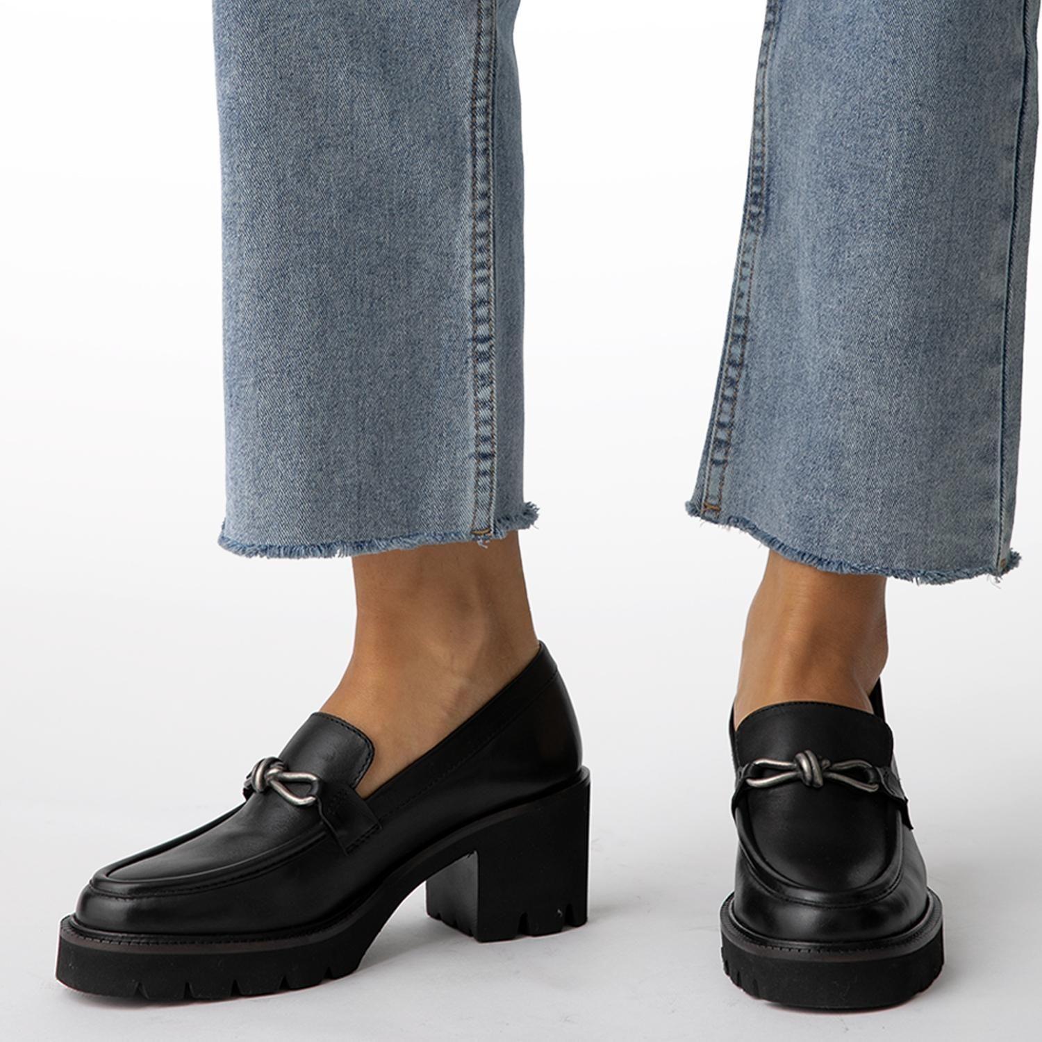 Mocasin de cuero mujer Gacel negro Ranya-1