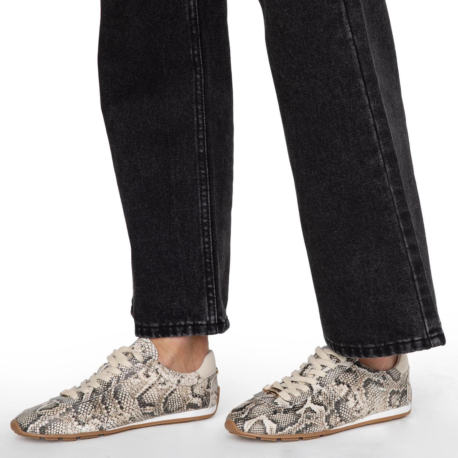 Zapatilla de cuero mujer Gacel off white Natt-1