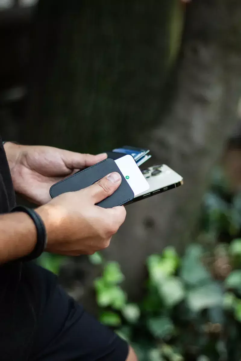 Phone Wallet Cuero Limited-5