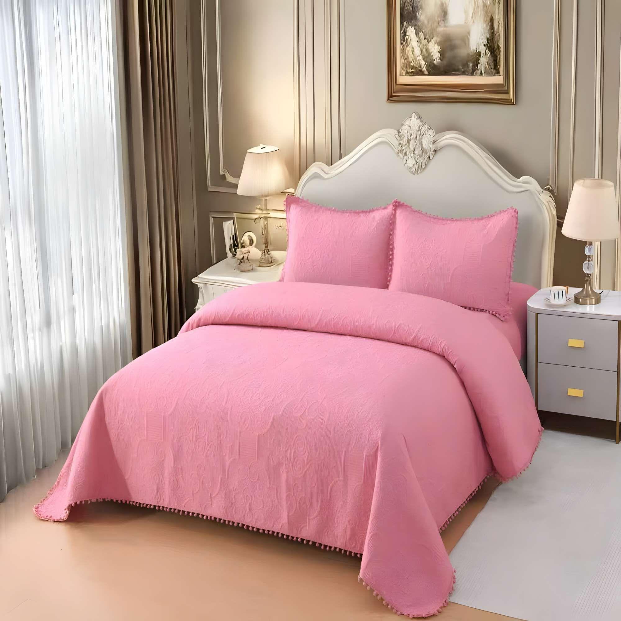 CUBRECAMA VERSATIL CON POMPONES KING COLOR ROSADO-1