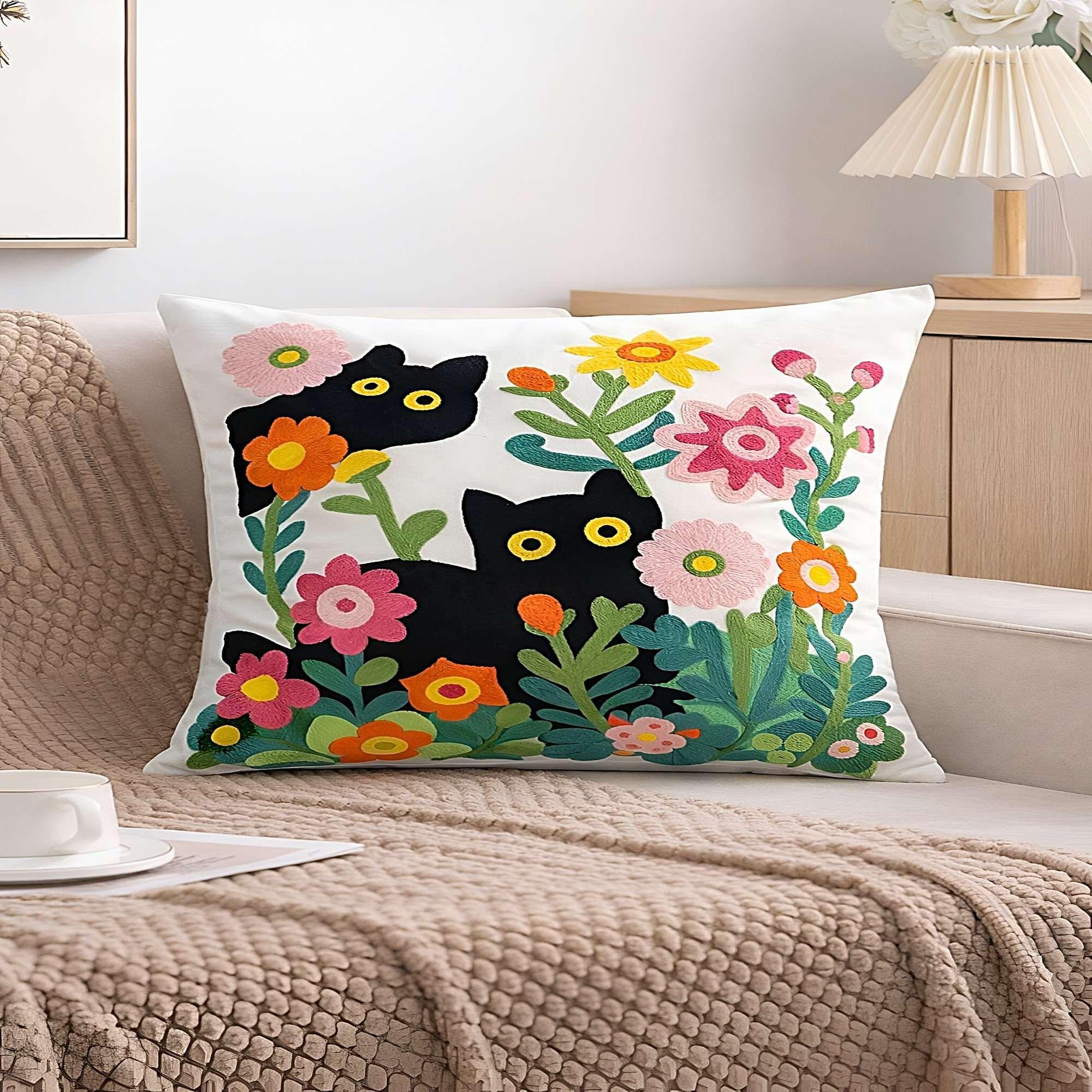 KIT DE 2 FUNDAS DE COJIN BORDADA SIN BORLAS 45X45 CM F10-2