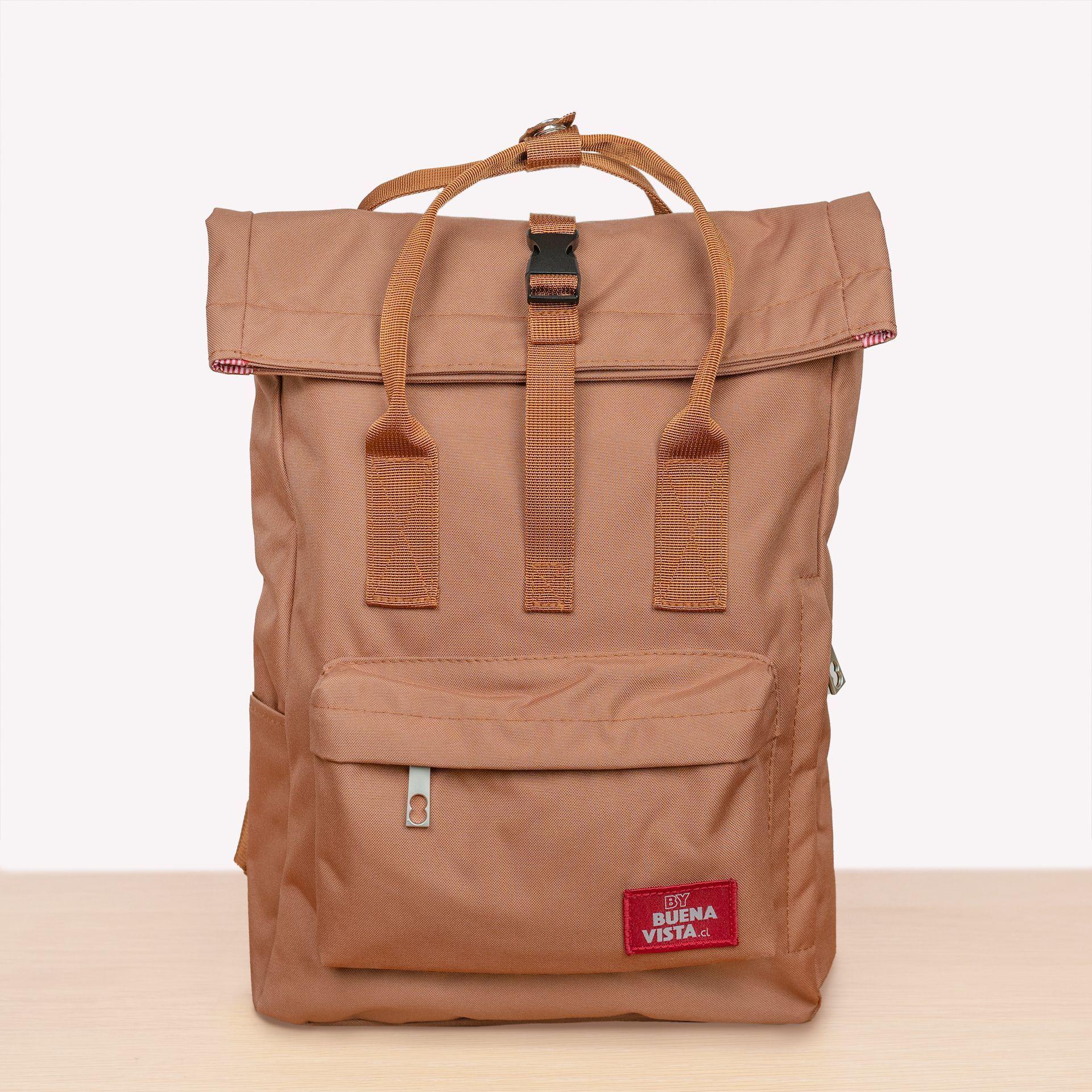 Mochila Impermeable Laptop 14'' Roll Habano-3