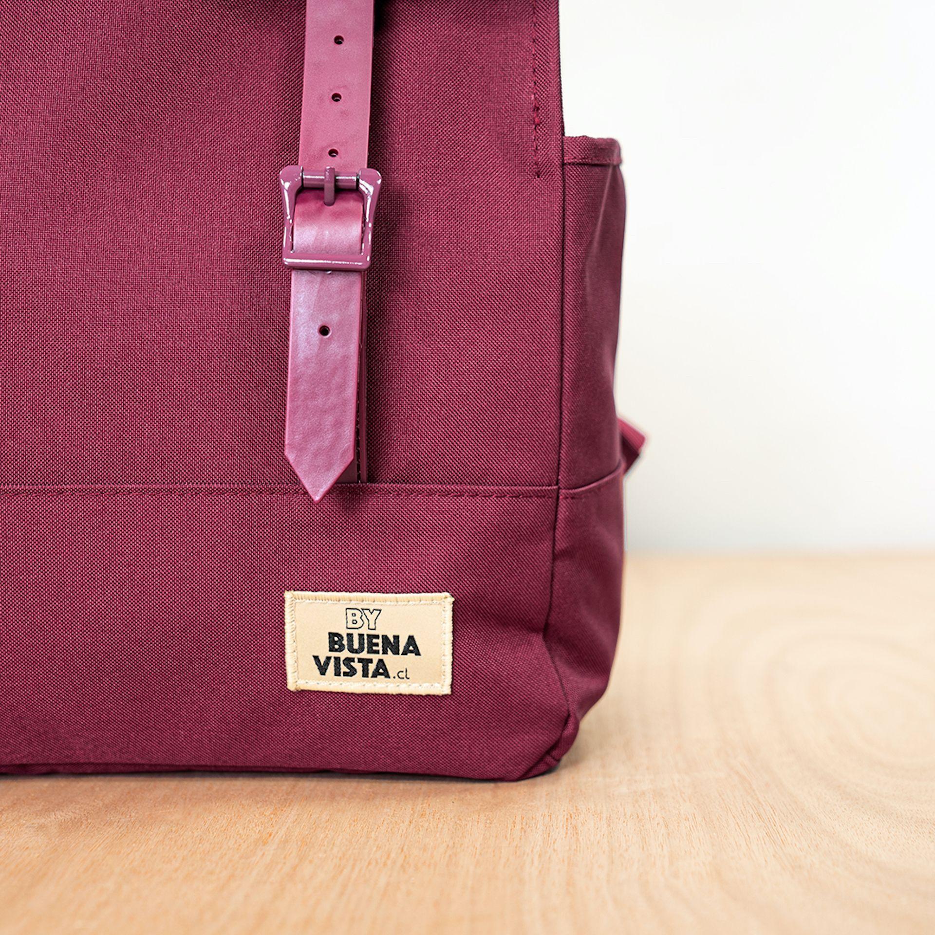 Mochila Impermeable para Notebook Square L Burdeo-4