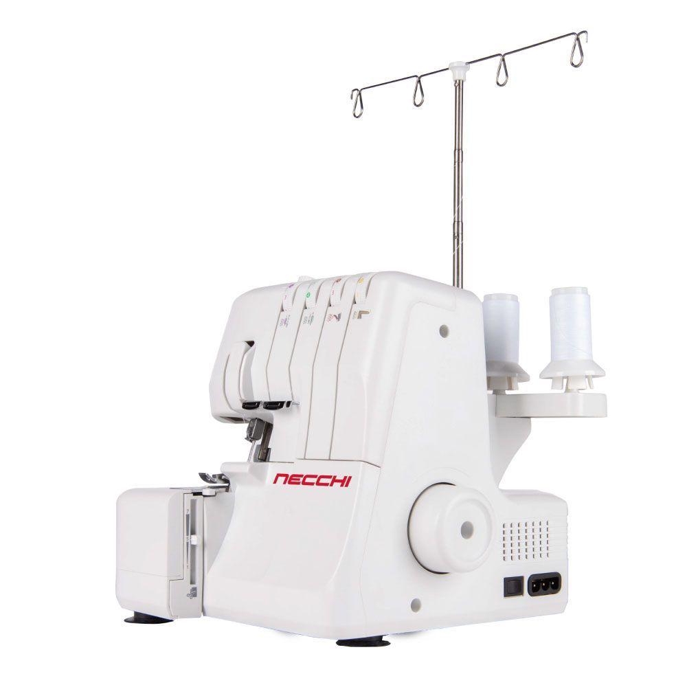 Máquina Overlock Necchi L234A-1