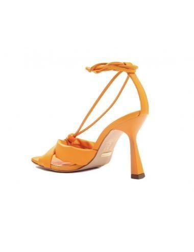 Sandalia Naranja Cecconello -3