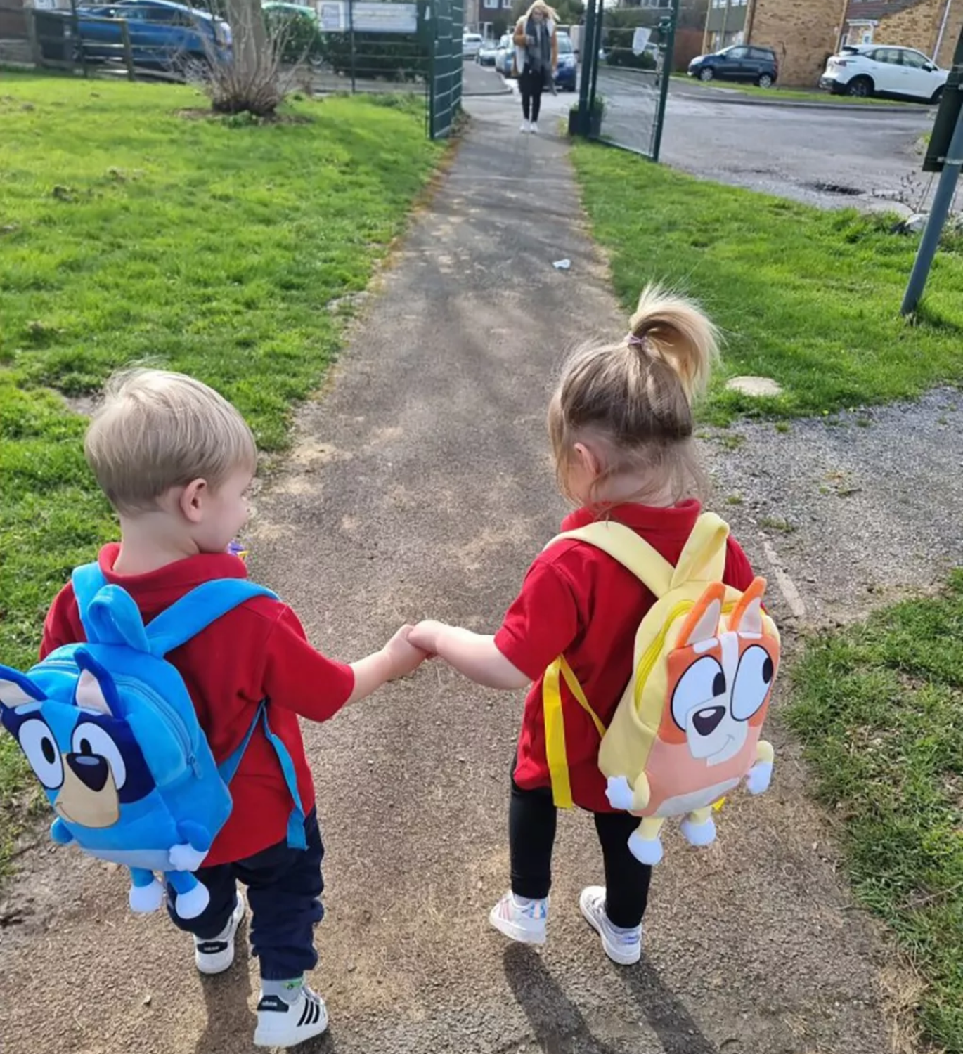 Mochila BLUEY Y BINGO para niños-2