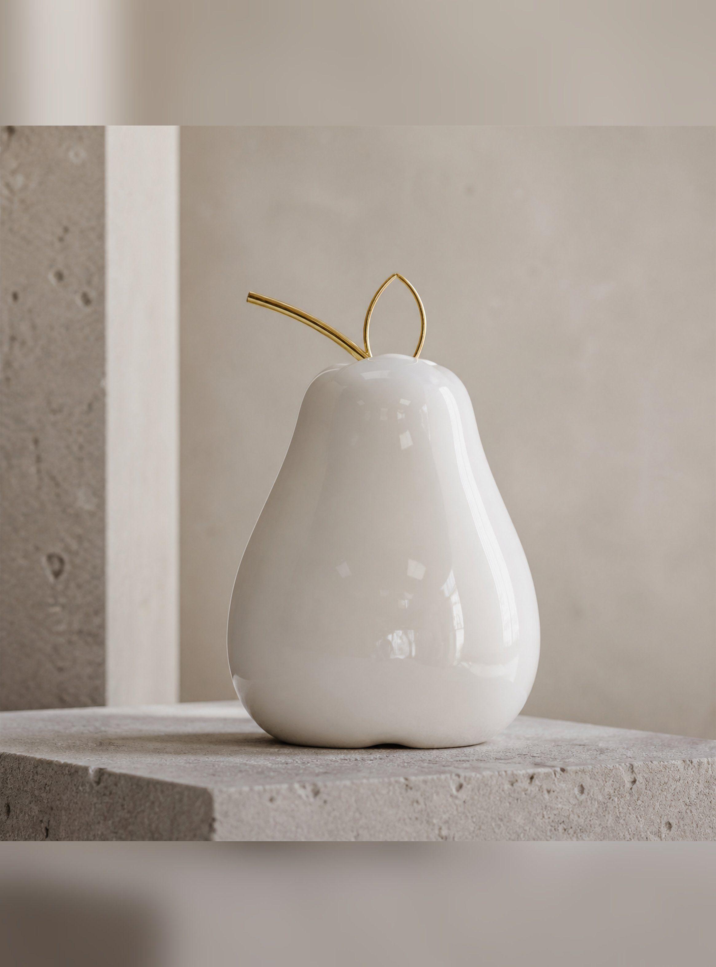 Figura Decorativa Pera de Cerámica Blanca con Detalle Dorado-1
