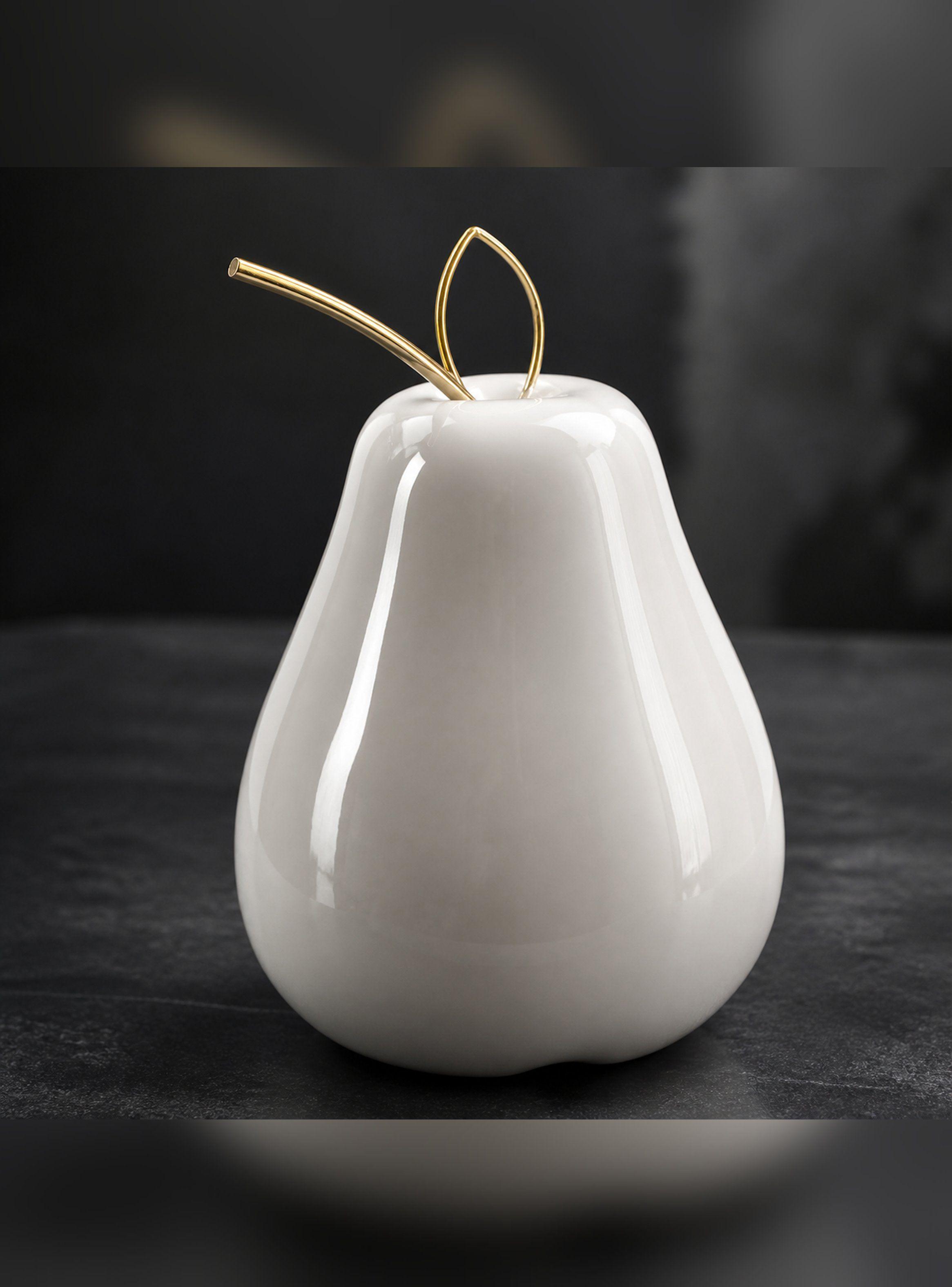 Figura Decorativa Pera de Cerámica Blanca con Detalle Dorado-3