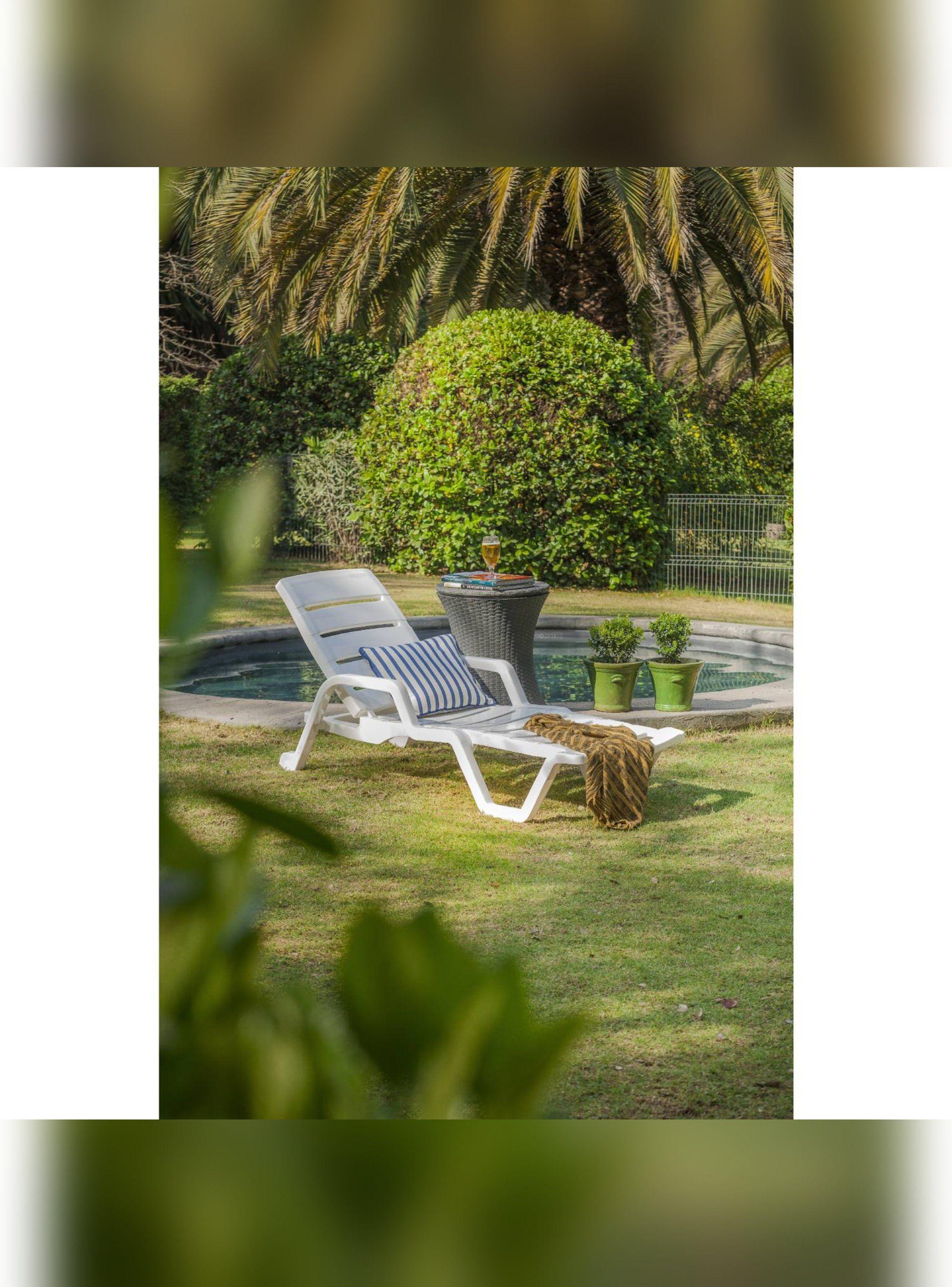 Reposera Camastro Reclinable De Resina Modelo Cabo Blanco Ma-7