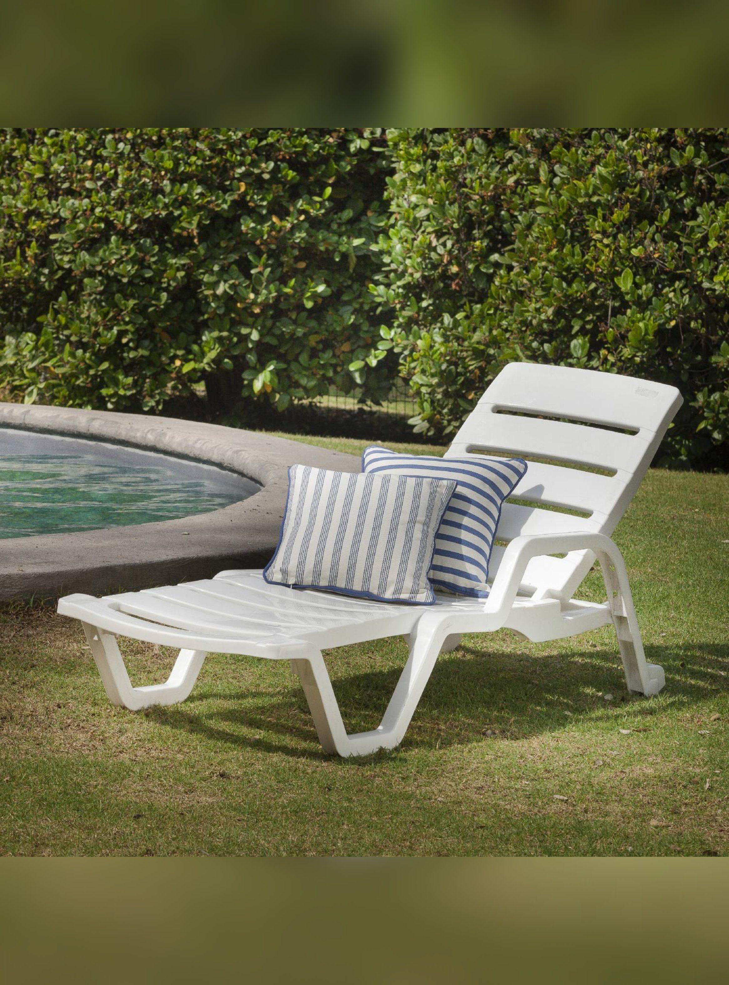 Reposera Camastro Reclinable De Resina Modelo Cabo Blanco Ma-8