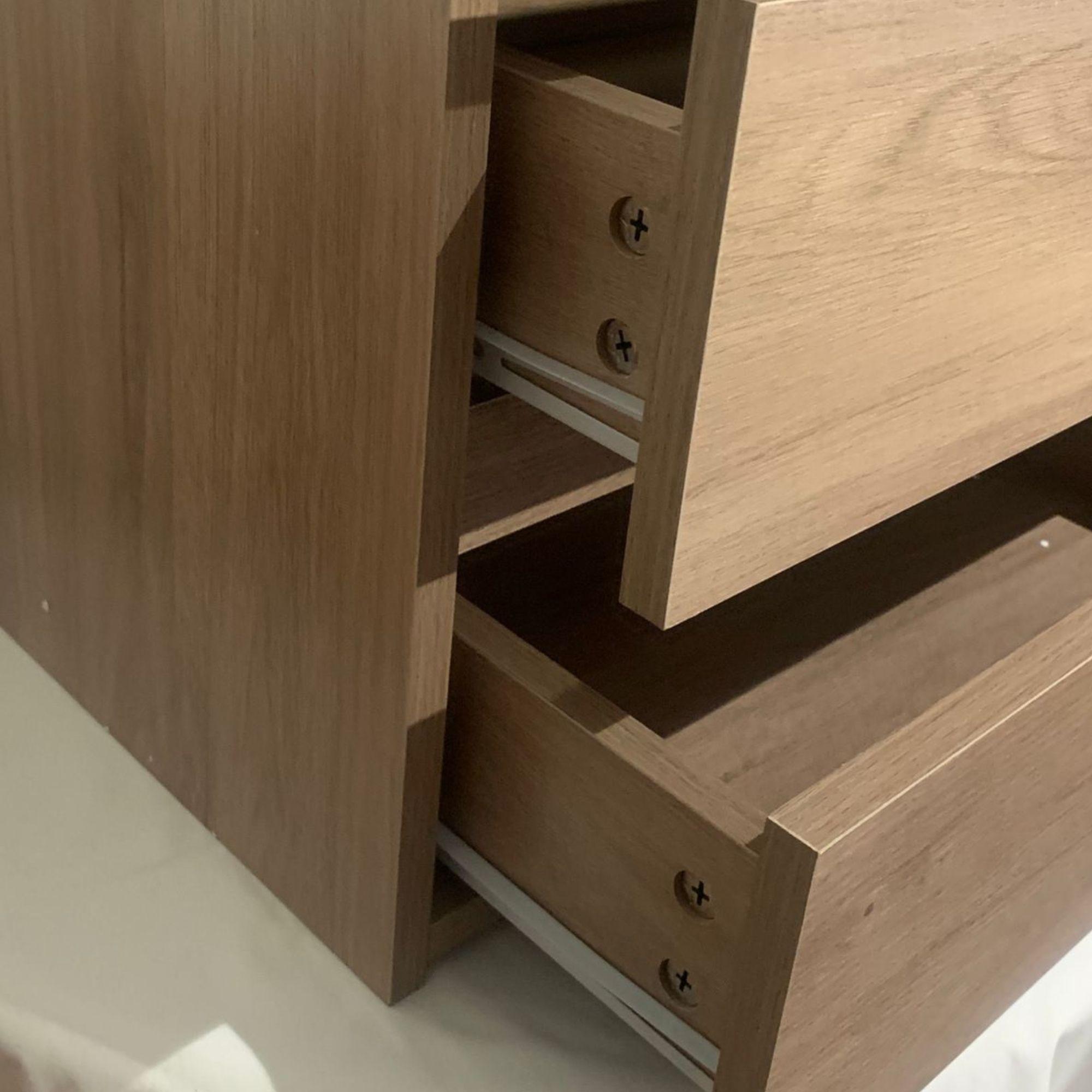 SET 2 VELADORES DORMITORIO CALVARI 3 CAJONES MADERA-5