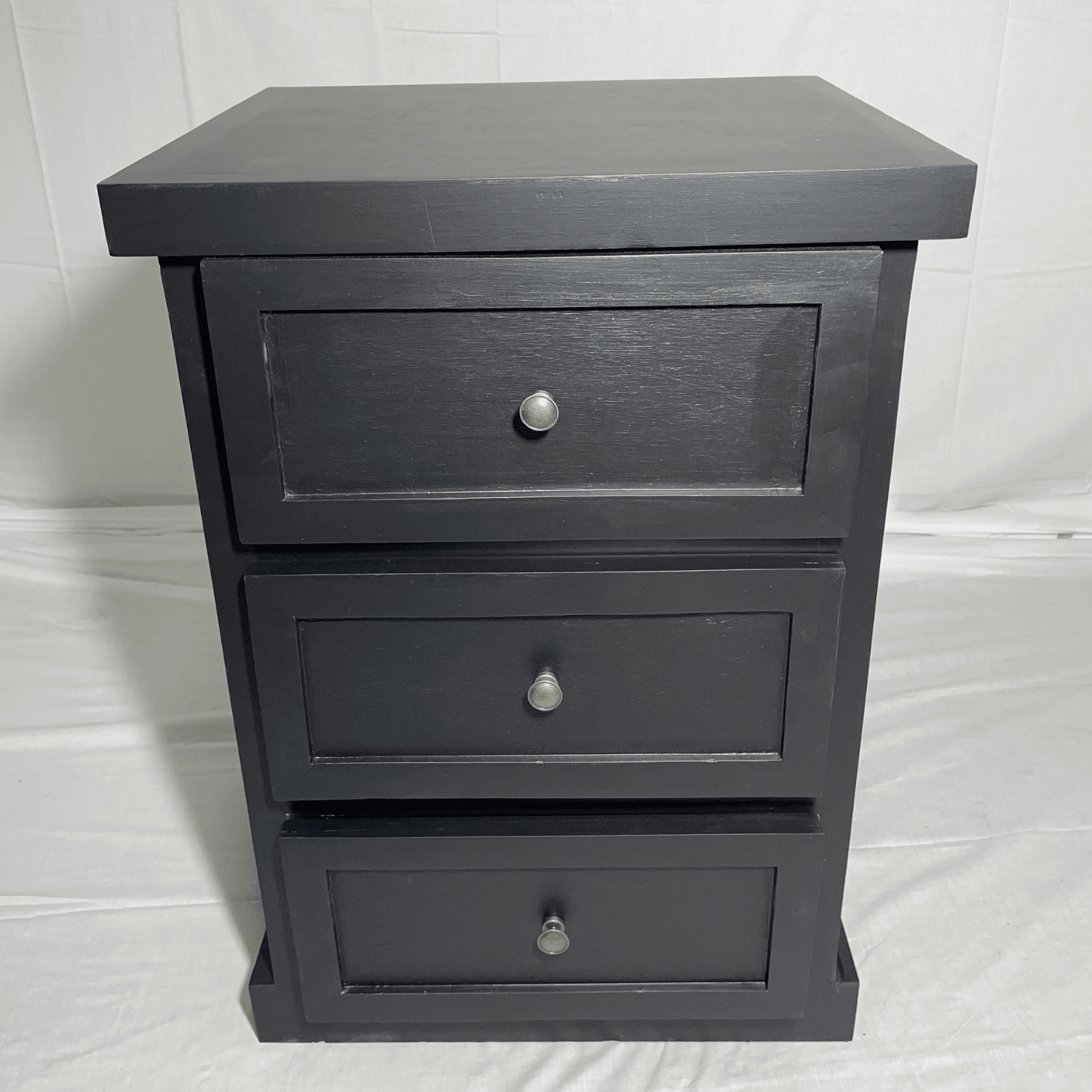 VELADOR DORMITORIO CATANIA 3 CAJONES NEGRO RUSTICO-5