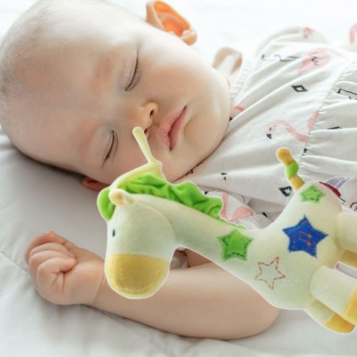 SONAJERO PELUCHE JIRAFA SENSORIAL MUSICAL ESTIMULA BEBE LAU-4