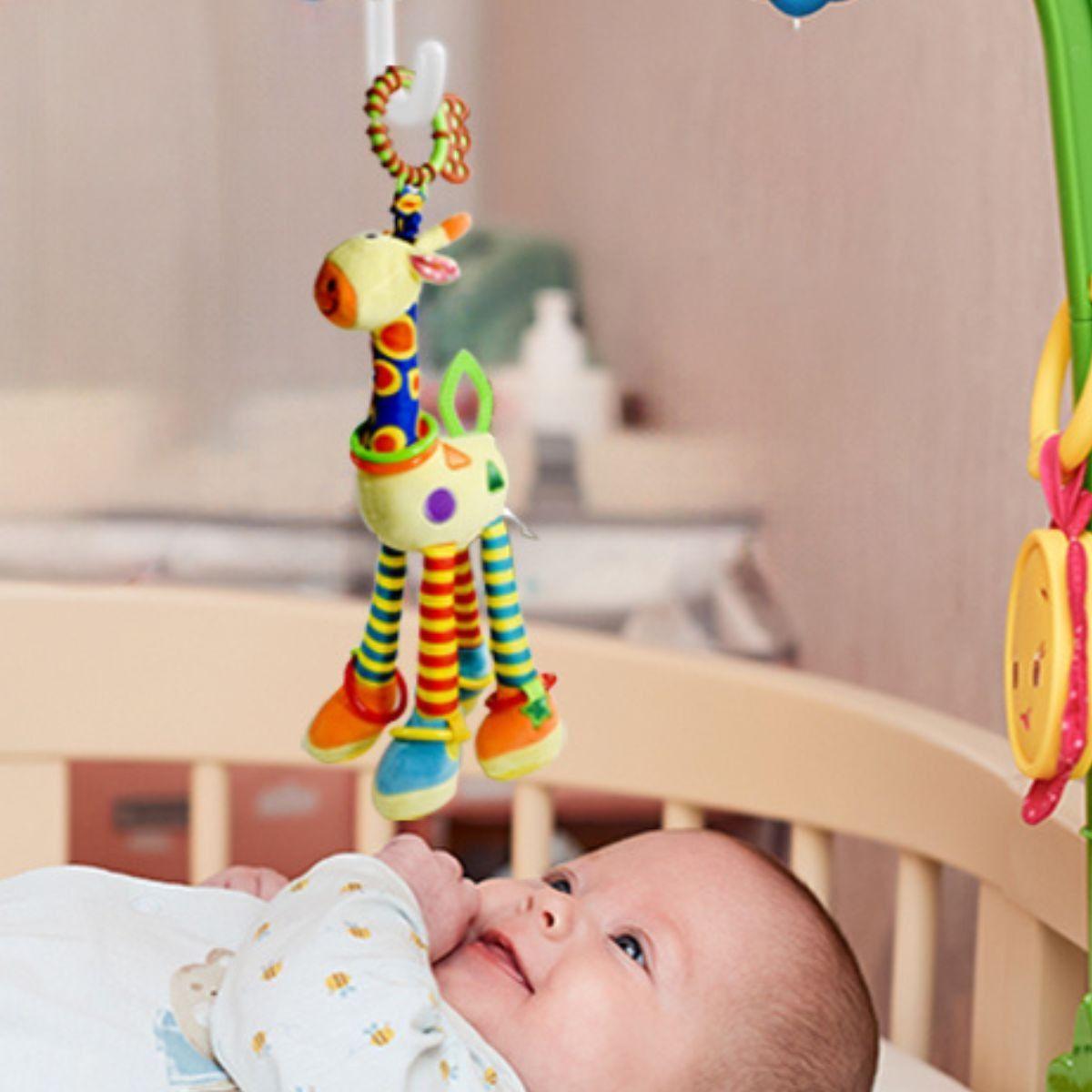 JUGUETE PELUCHE JIRAFA COLORIDA COLGANTE SUAVE BEBE LAU-5