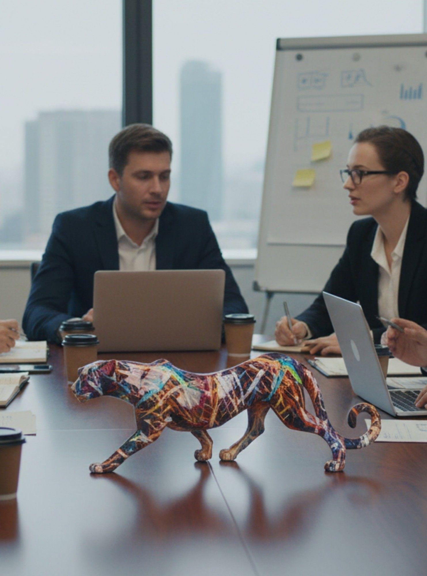 Estatura Decorativa Pantera Graffiti Escultura Urbana Jhn-2