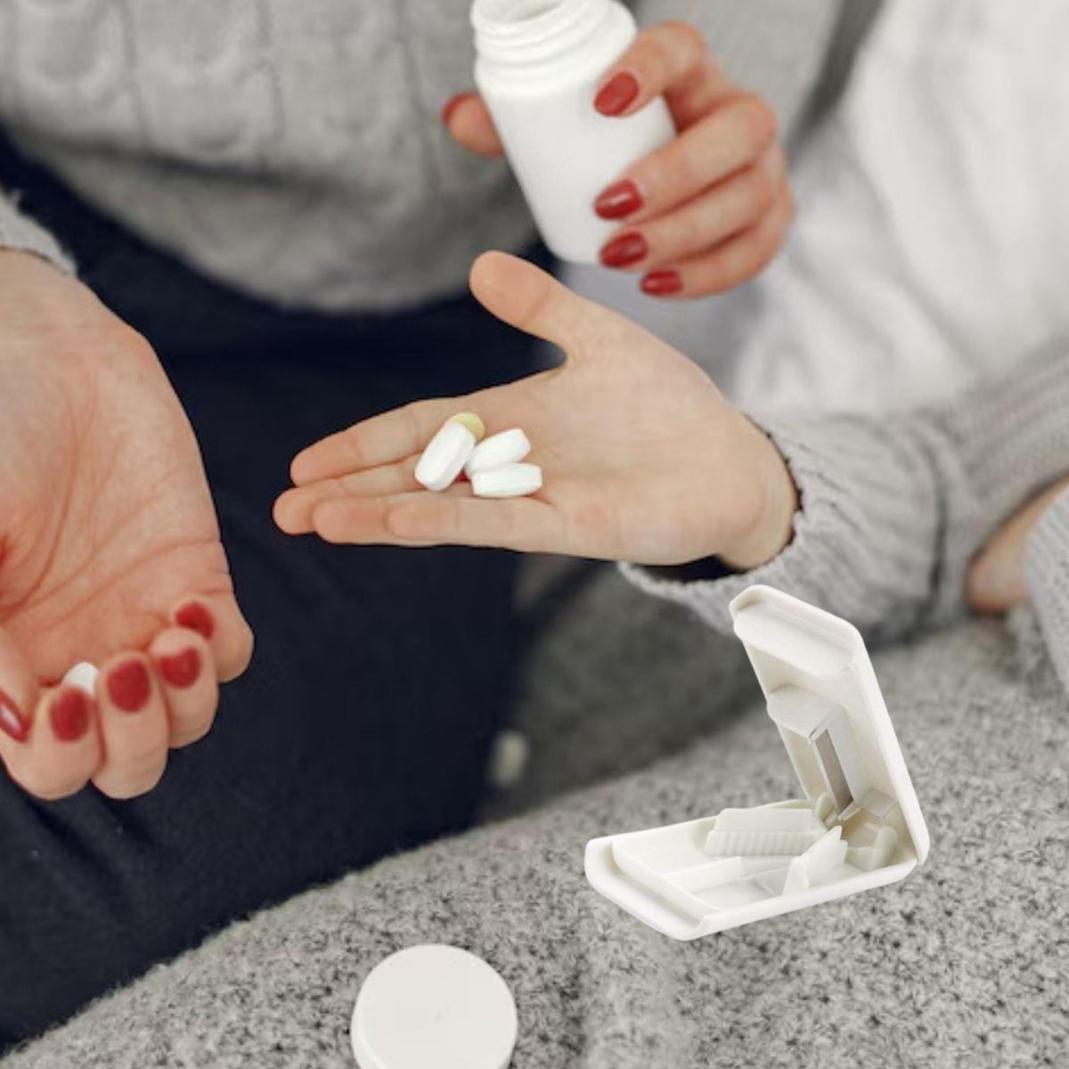 SET 10 PASTILLERO CORTADOR DIVISOR 2 EN 1 PORTATIL LAU-2