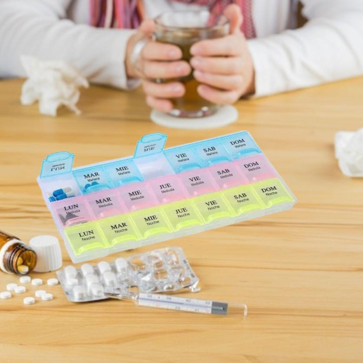 SET 3 PASTILLERO ORGANIZADOR SEMANAL PORTATIL PRACTICO LAU-4