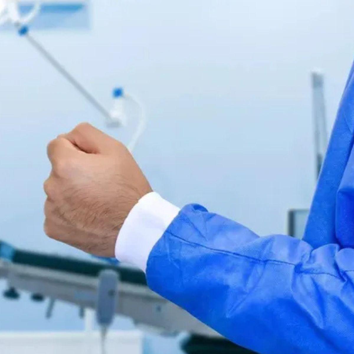 PACK 10 BATAS QUIRURGICAS DESECHABLE USO MEDICO SALUD LAU-5