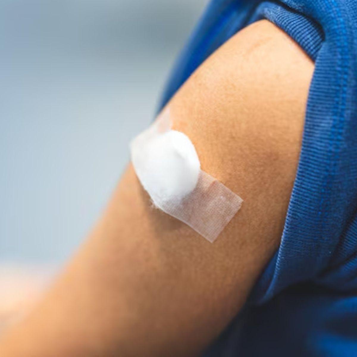 PACK CINTA ADHESIVA PLASTICA USO MEDICO 2,5CMX5M LAU-7