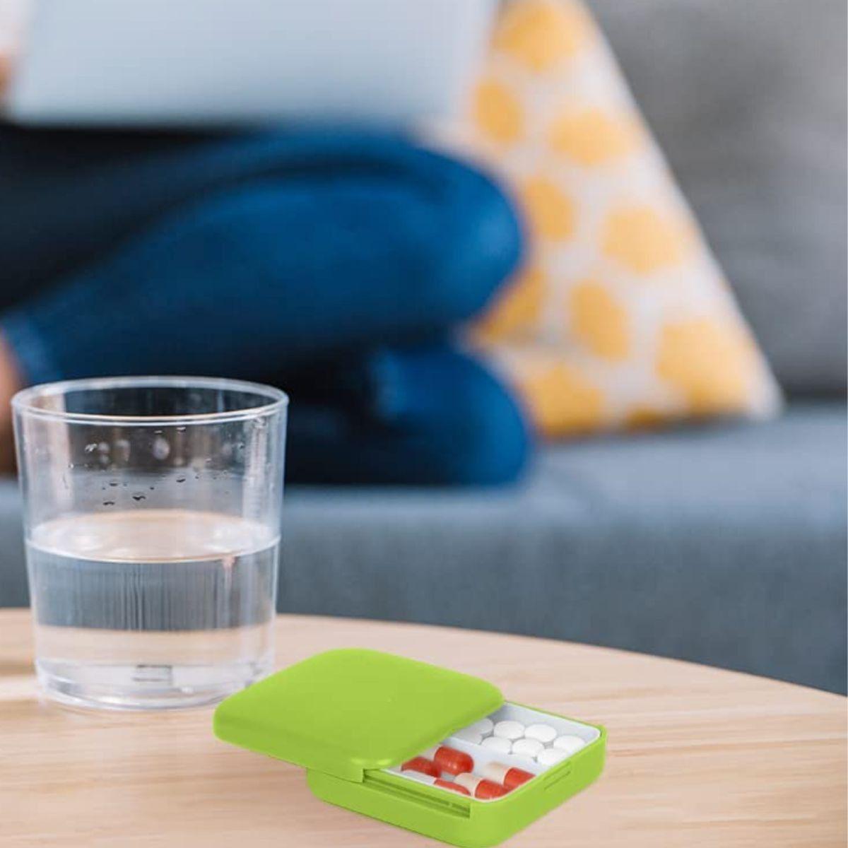 SET 6 PASTILLEROS MINI 2 COMPARTIMIENTO VERDE PORTATIL LAU-7