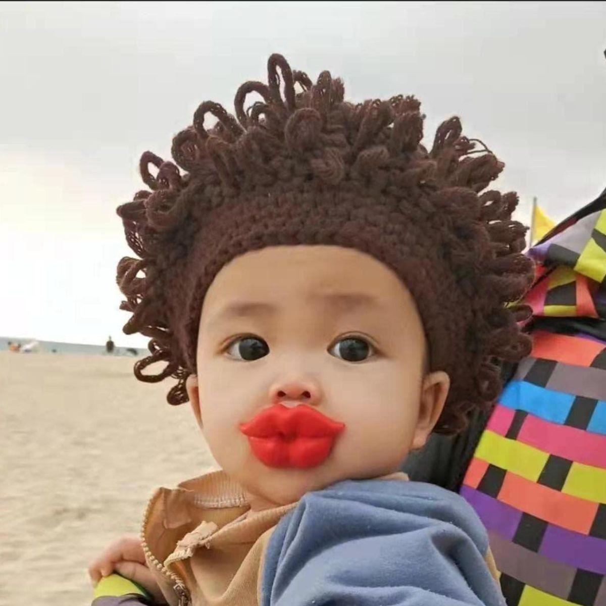 SET 6 CHUPETES FORMA LABIOS 0-18M DIVERTIDOS BEBE LAU-2