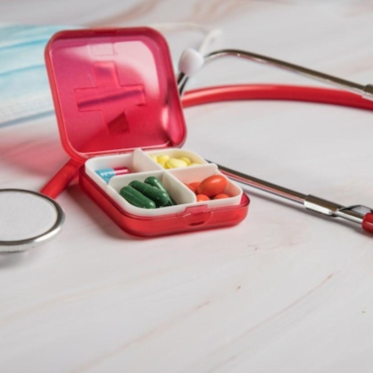 SET 6 PASTILLERO PLASTICO 4 COMPARTIMIENTOS MEDICAMENTOS LAU-7