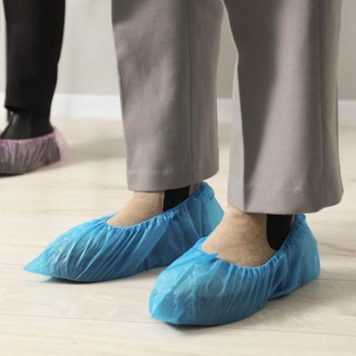 SET 2 PACK CUBRE ZAPATOS DESECHABLE USO MEDICO LAU-8