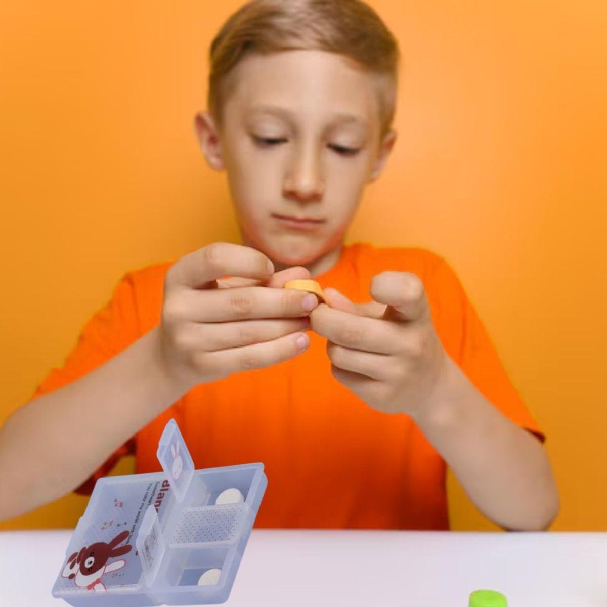 SET 6 PASTILLERO MINI ANIMADO TRANSPARENTE PORTATIL LAU-9