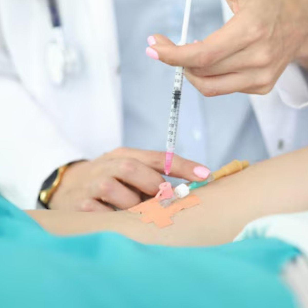 PACK DE 12 CINTAS TELA ADHESIVA 2,5CMX5M USO MEDICO LAU-4