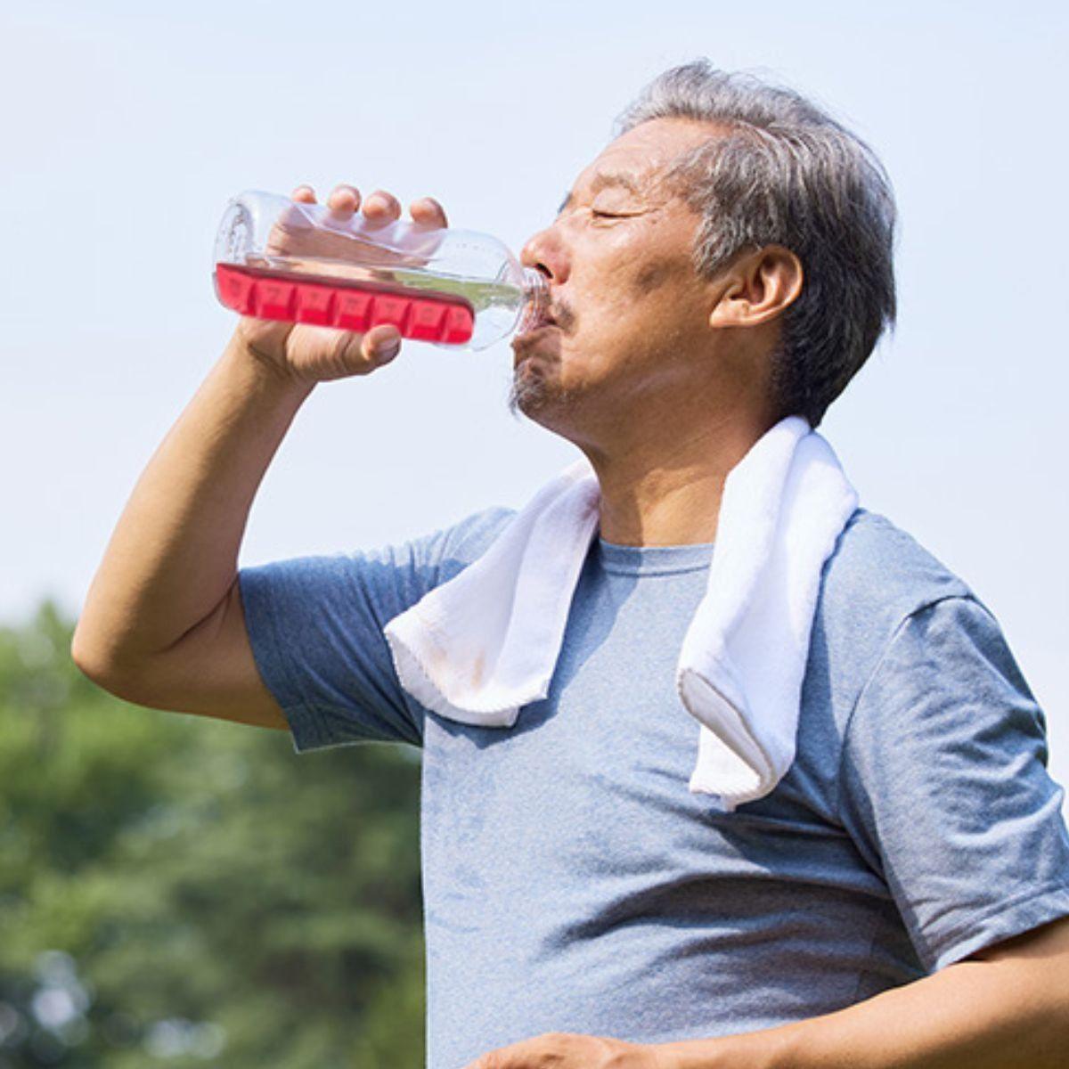 BOTELLA + PASTILLERO ORGANIZADOR SEMANAL MEDICINA LAU-2