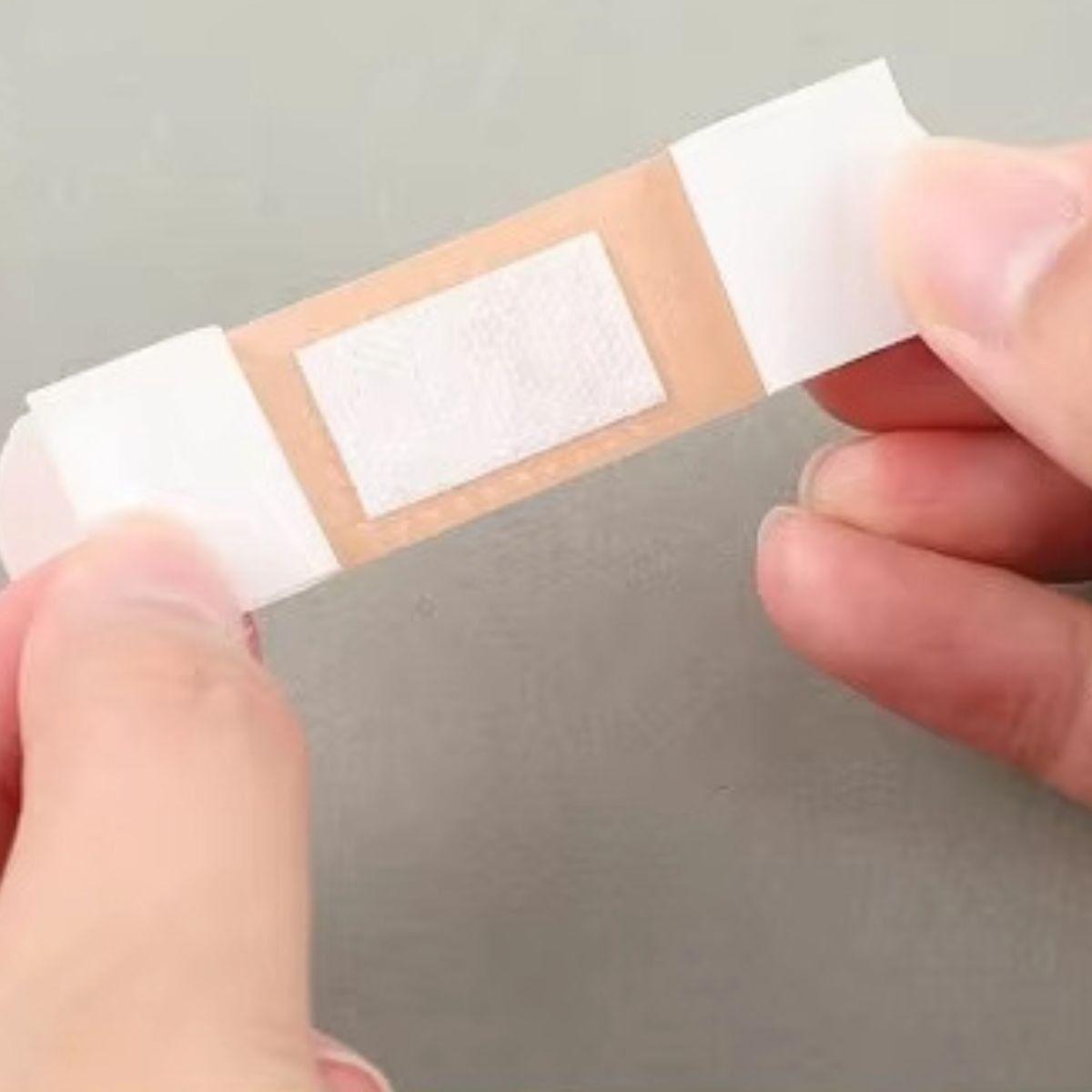 PACK 4 PARCHES CURITA PROTEGER HERIDAS IMPERMEABLE LAU-3