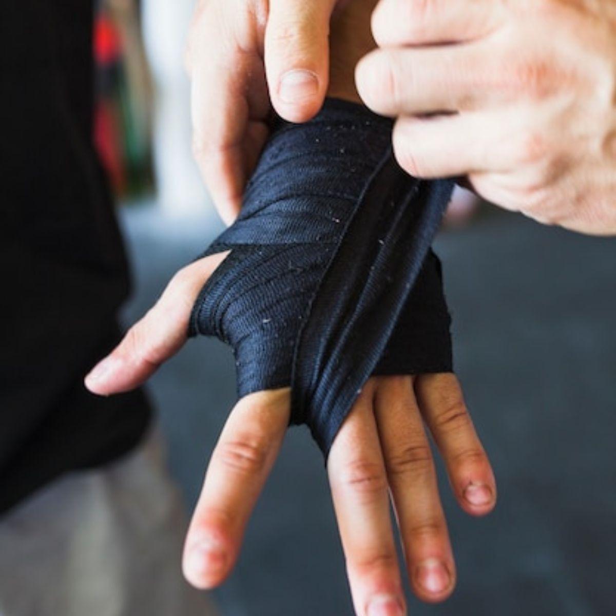 PACK 3 VENDAS ELASTICA COBAN LESION MOVILIDAD 10CMX4,5M LAU -9