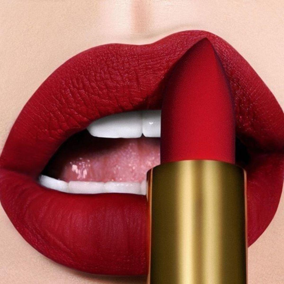 PAQ 24 LABIALES EN BARRA EFECTO MATE 12 TONOS ELEGANTE LAU-8