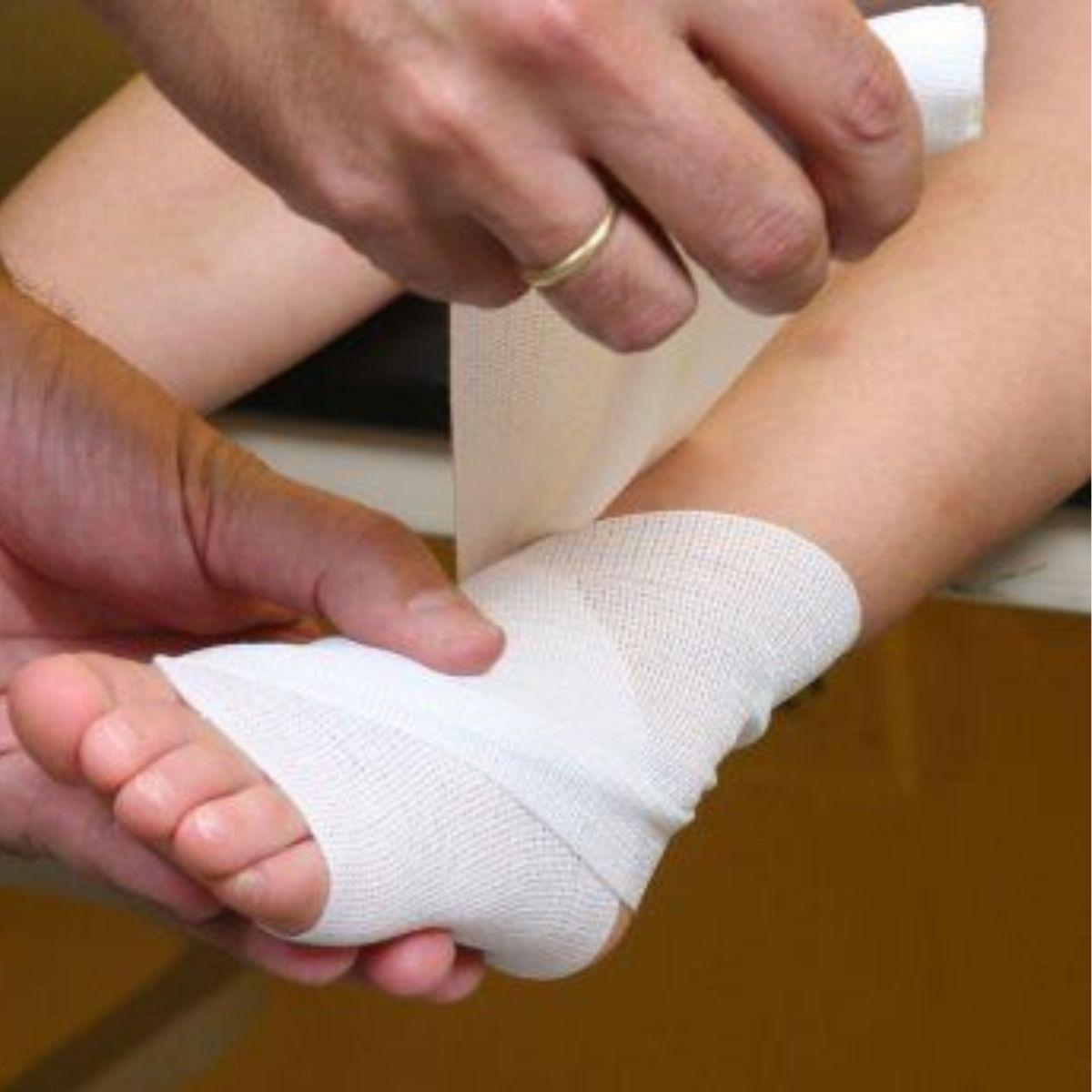 VENDA TUBULAR 7,5CM ELASTICA MEDICA COMPRESION LAU-3