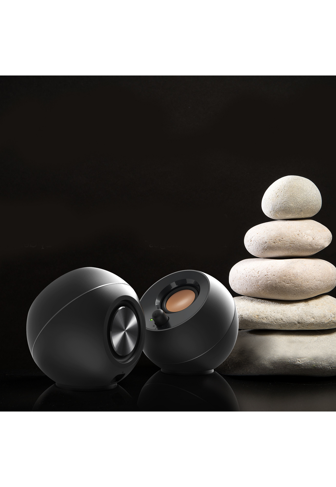 Parlante Creative Pebble Negro-4