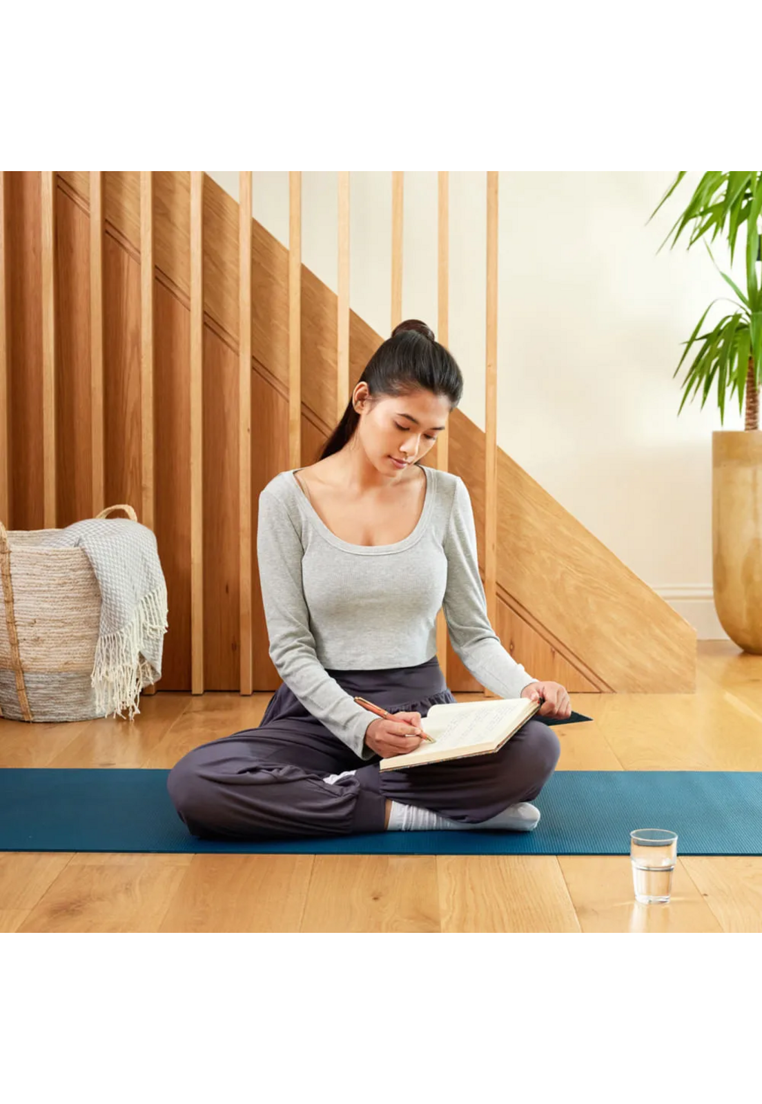 Pluma Parker IM Writing Rituals Naranja Med Tinta Azul-9