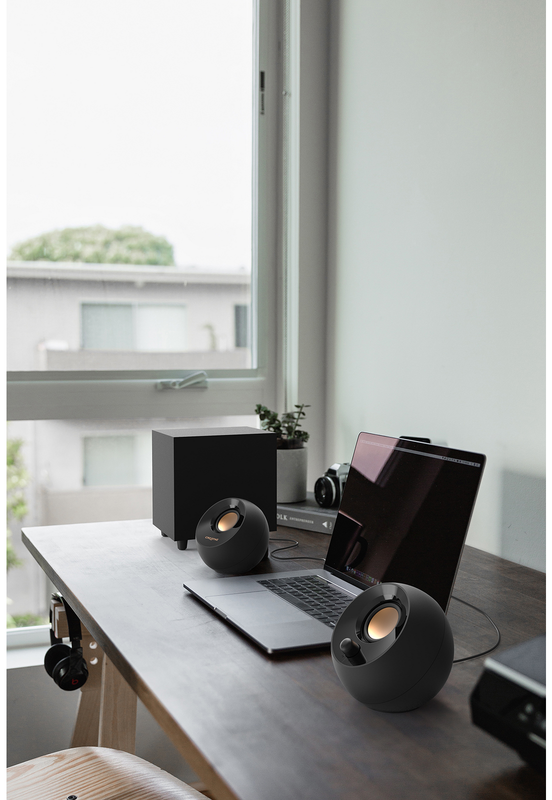 Parlante Creative Pebble Plus con Subwoofer-7