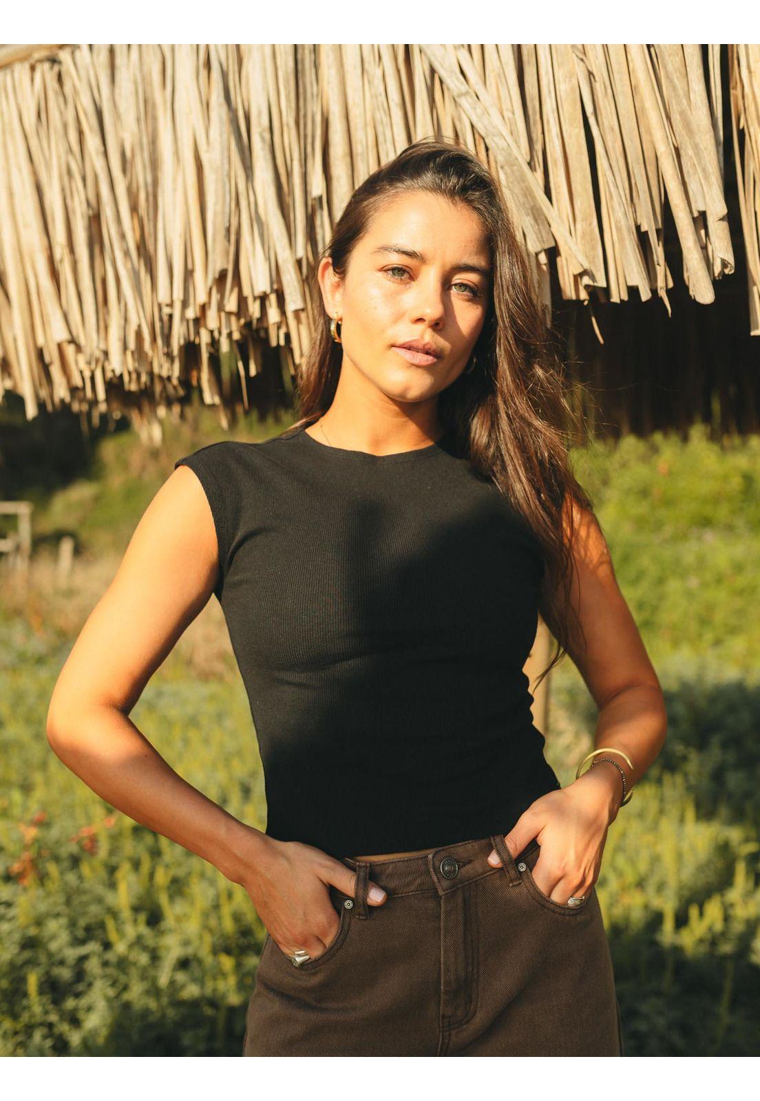 Polera Mc Tanna Negro Mujer Maui And Sons-0