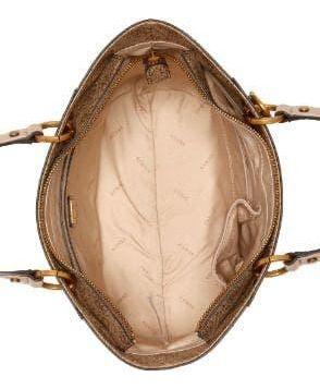 Cartera Guess Mujer Noelle Small Elite Tote Café.-3