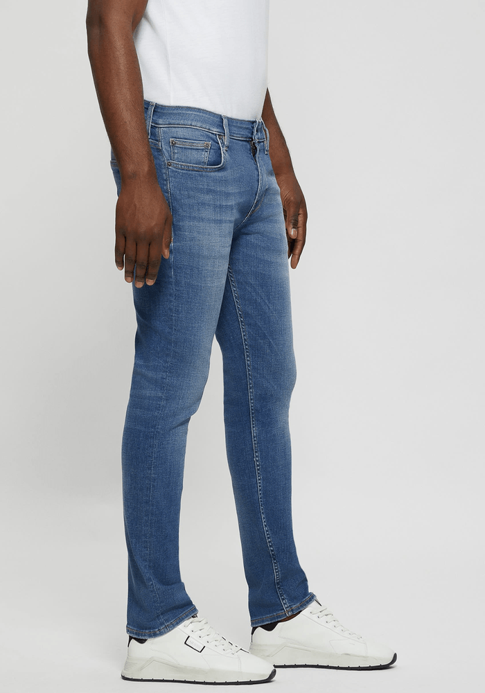 Jeans Guess Hombre Slim Straight Celeste-2