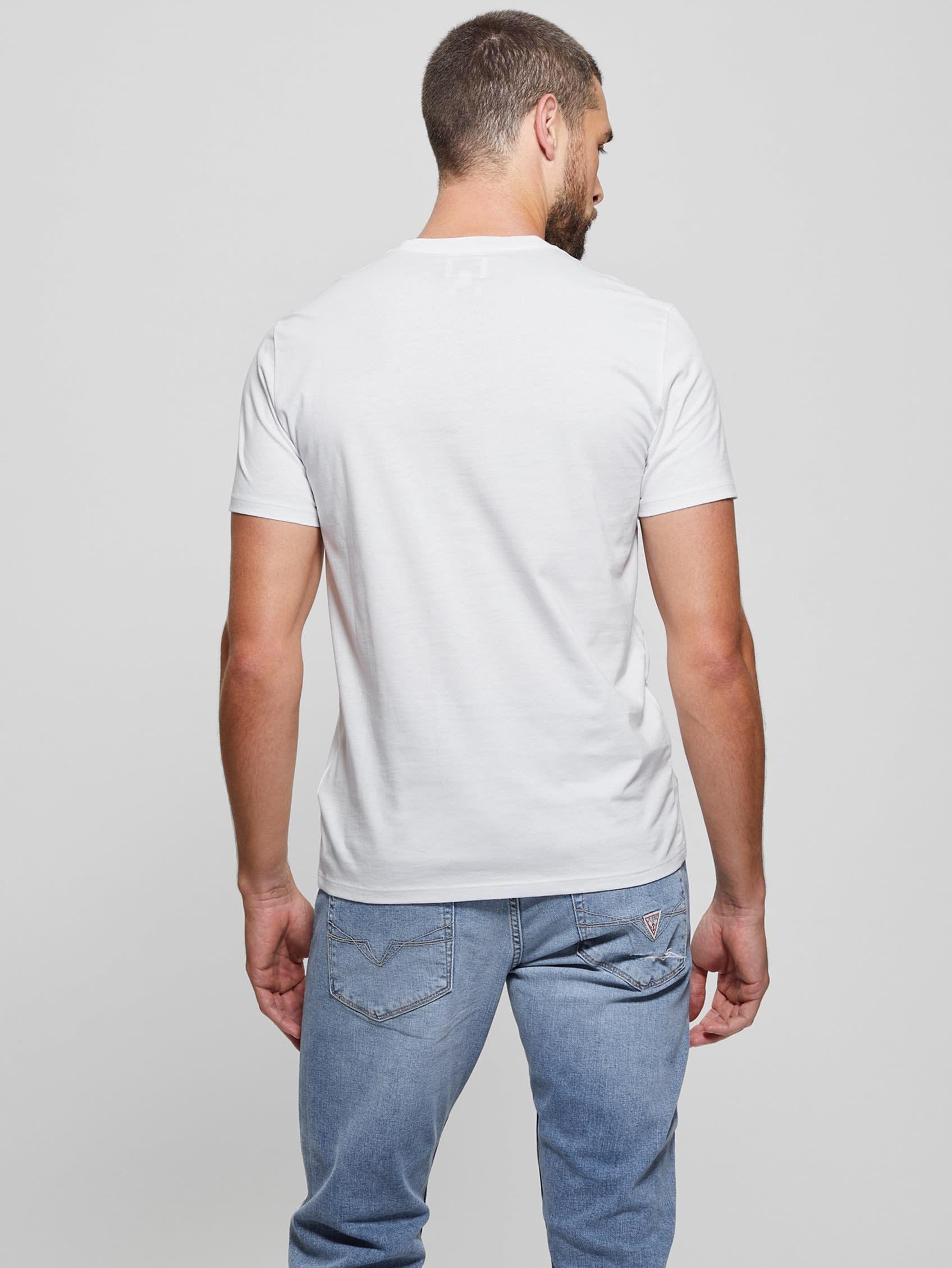 Polera Guess Hombre Ss Emb Pima Crew Blanco-3