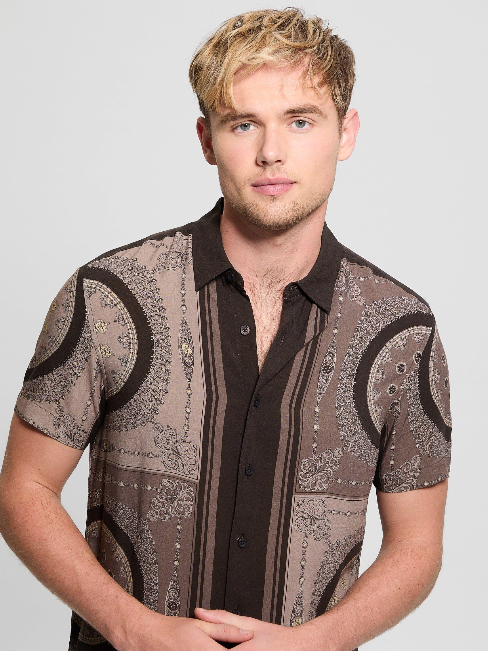 Camisa Guess Hombre Ss Eco Rayon Medallion Shirt Café-3