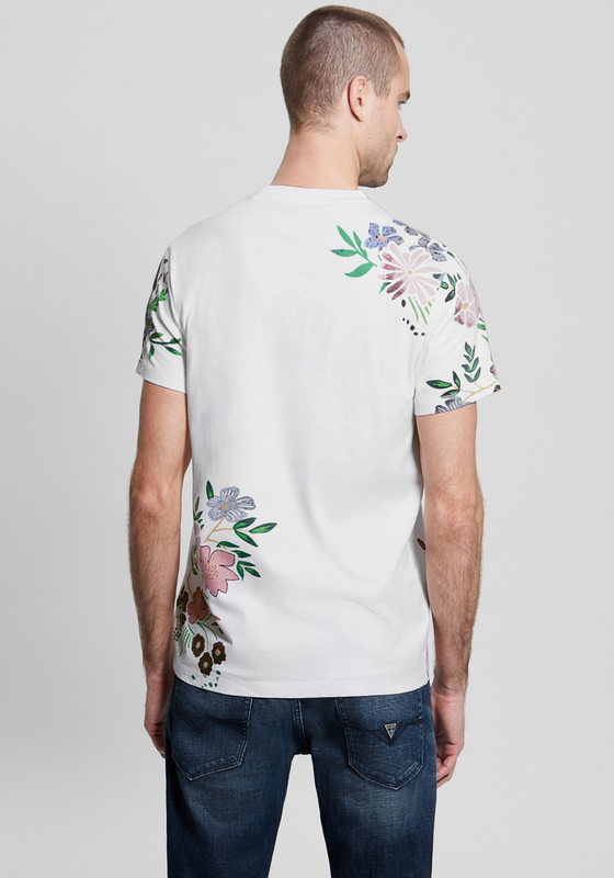 Polera Guess Hombre Cn Ss Flower Script Tee Blanco-3