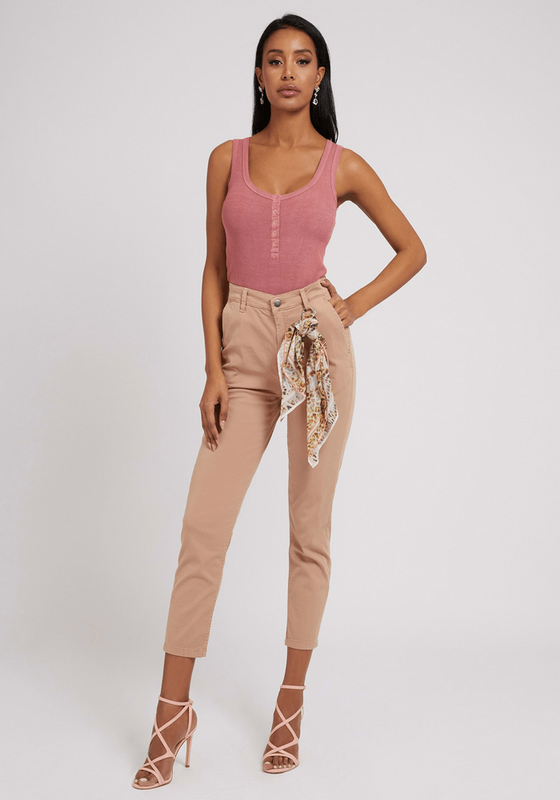 Pantalón Guess Mujer Candis Chino Cafe-1
