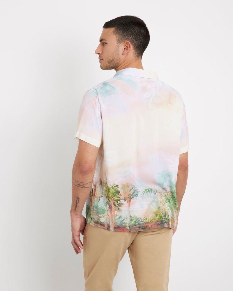 Camisa Guess Hombre Ss Eco Rayon Palm Shirt Surtido-2