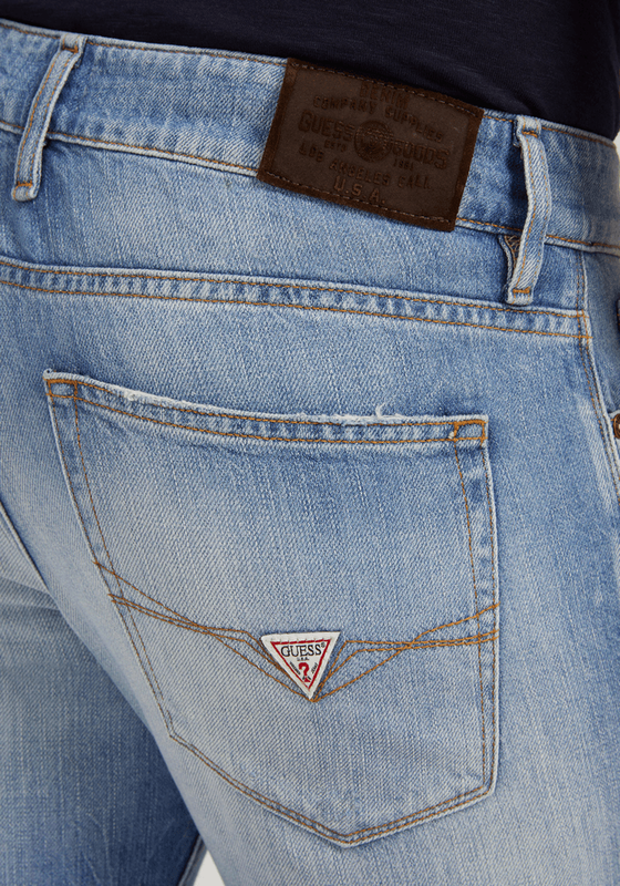 Jeans Guess Hombre Slim Tapered Celeste-2